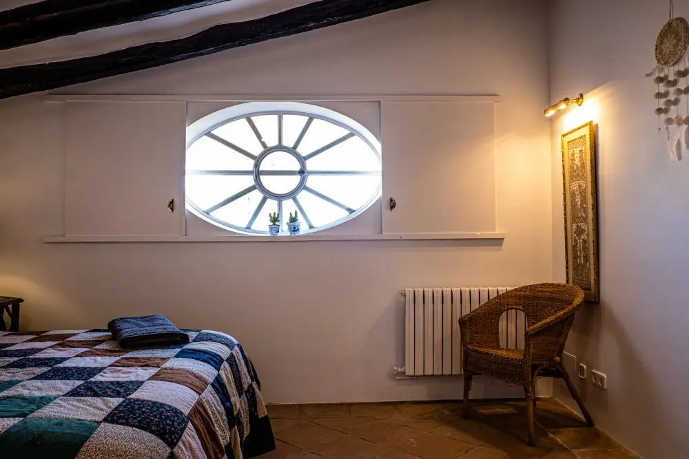 habitacion-14-casa-rural-masia-penedes-enoturismo
